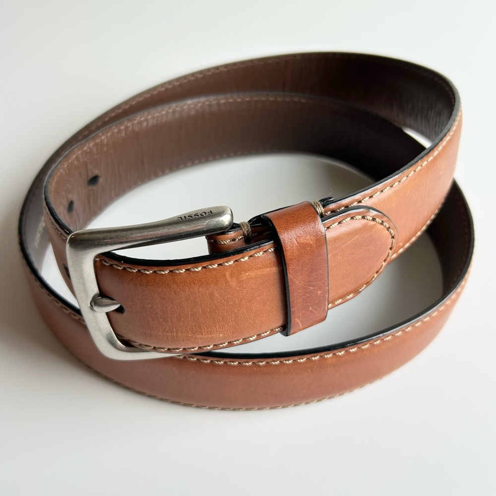 Fossil Genuine Leather Belt size 42 in Cognac Unisex